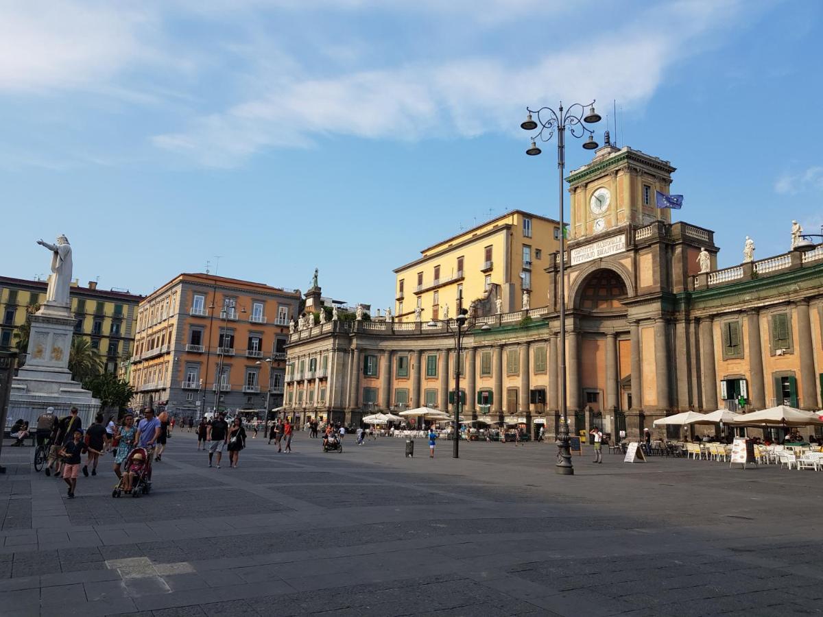 A Due Passi Da Dante Deluxe Holiday home Naples